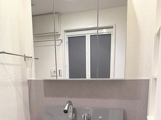 洗面リフォーム 収納とデザインを楽しめるおしゃれな洗面まわり