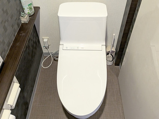 トイレリフォーム 水漏れの悩みを解消して、雰囲気を一新したレストルーム